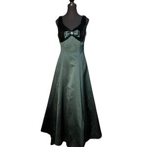 Vintage 90s Emerald Green Prom Dress – Velvet Formal Gown, Open Back Dress